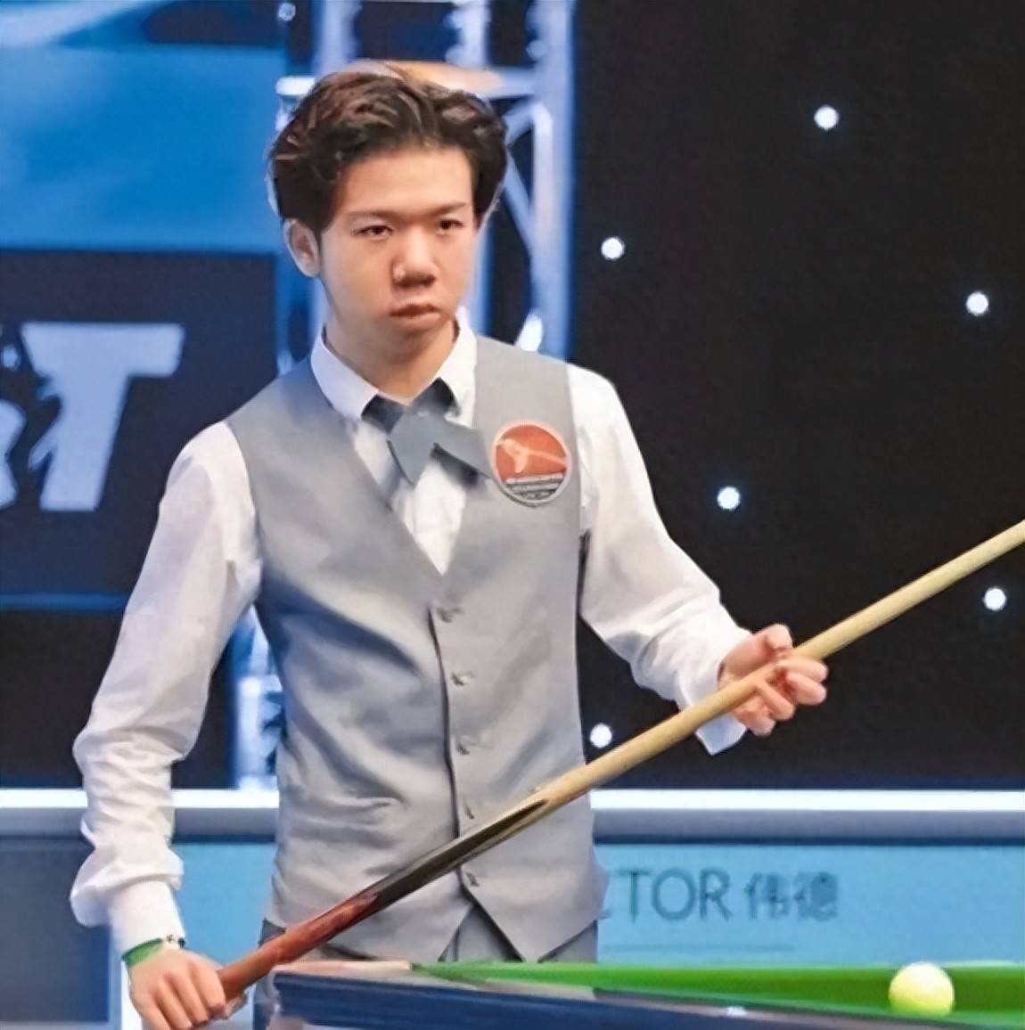 在场上以其 在场上以其